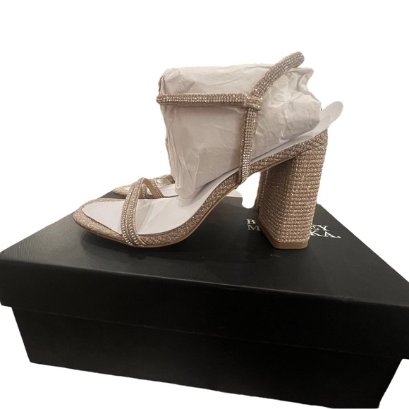 NIB Badgley Mischka Women’s Firey Heeled Sandals in Gold in size 7 - Picture 5 of 8
